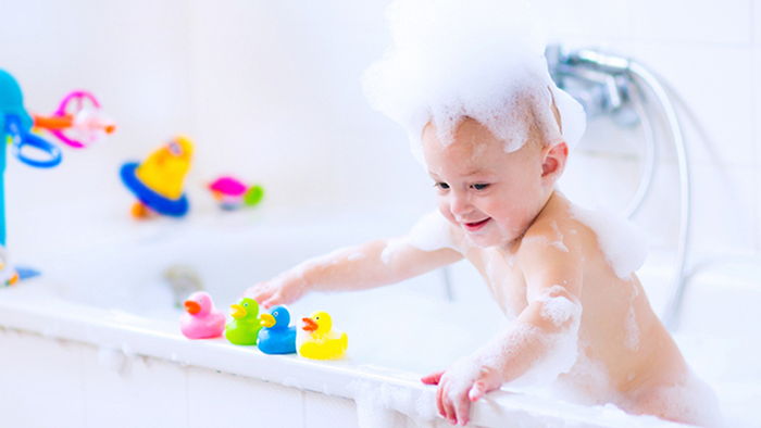 Назначение и советы по выбору игрушки для ванны