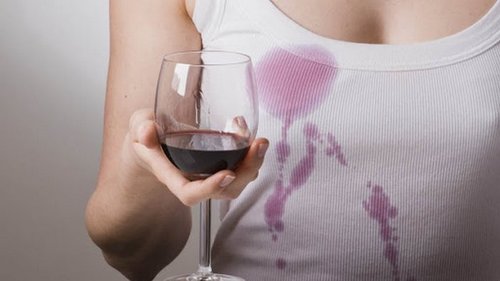 8 нестандартных способов использования вина в домашнем хозяйстве, о которых ты и не слышал