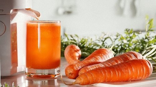 Эта женщина сумела победить рак с помощью… морковного сока