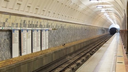 Если человек упал на рельсы в метро: рекомендация, которая спасет жизнь