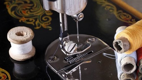 Как настроить старую швейную машинку