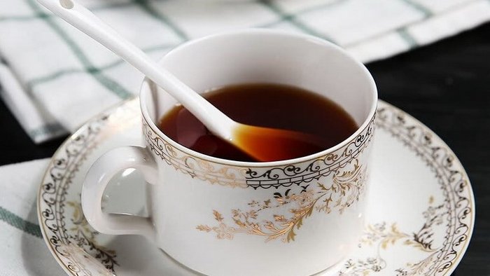Почему нельзя оставлять ложку в кружке, когда пьешь чай