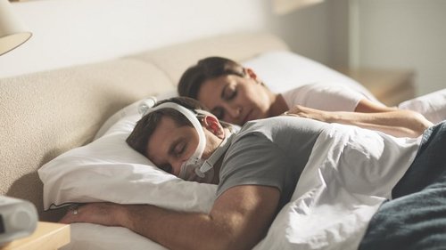Храп, боль и другое: о чем говорят проблемы с вашим сном