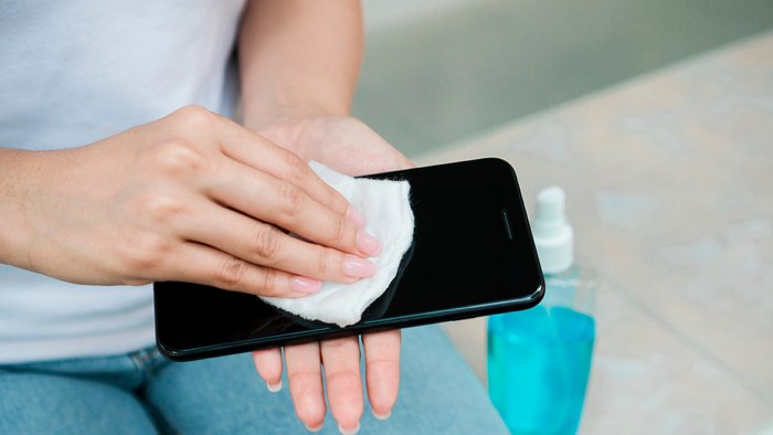 Мобильный телефон и коронавирус: как чистить главный источник инфекции