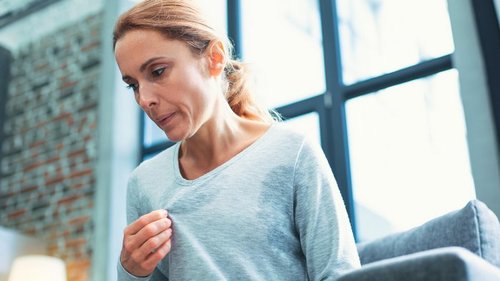 Ранняя менопауза: 4 привычки, которые могут повысить ваш риск