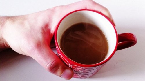 Как быстро остудить горячий чай и еще простые лайфхаки для дома