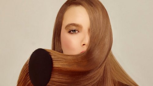 Уход за волосами дома: правила, ошибки и густые перспективы