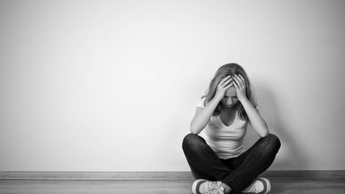 Как отличить депрессию от обычного подросткового поведения