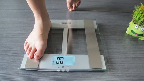 В каких случаях напольные весы дают неточную информацию