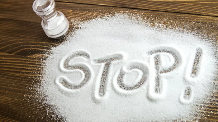 4 признака того, что вы употребляете слишком много соли