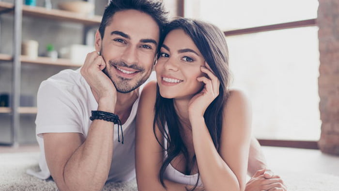 6 причин, почему счастливые пары не афишируют отношения в соцсетях