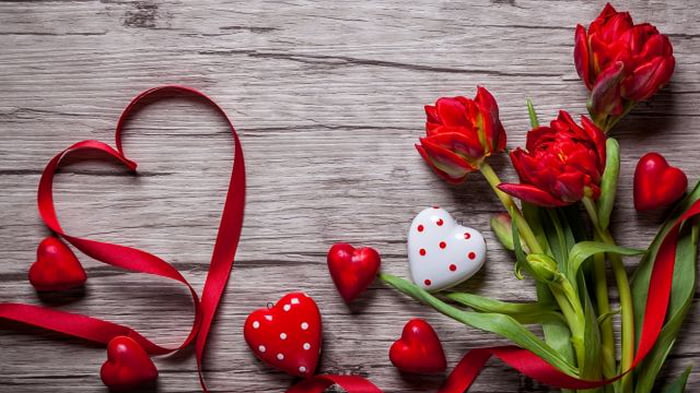 Ищем суженого: интересные и простые гадания на День святого Валентина