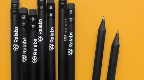 Особенности печати логотипа на карандашах: как все происходит и какие технологии используют?