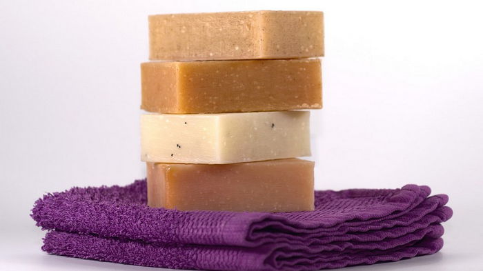 11 необычных способов применения хозяйственного мыла