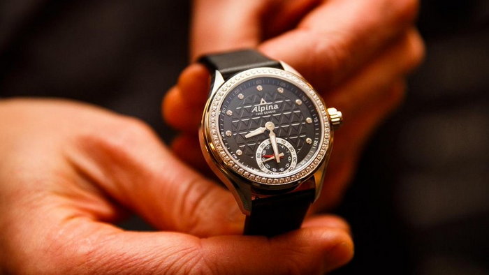 Как выбрать недорогие швейцарские часы?