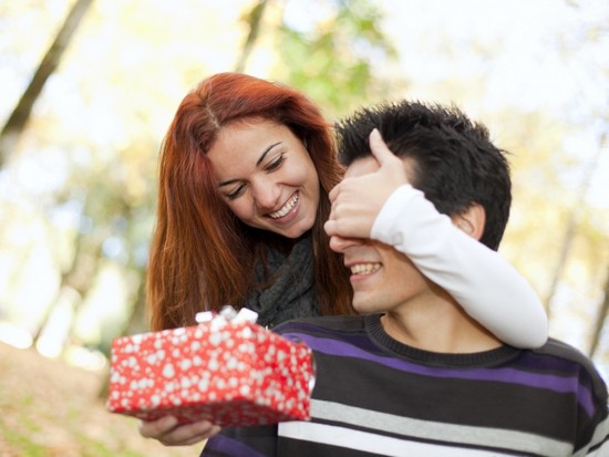 Как подобрать мужской аромат в подарок?
