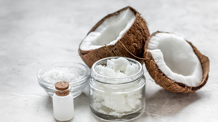 10 причин обзавестись кокосовым маслом в бьюти-арсенале