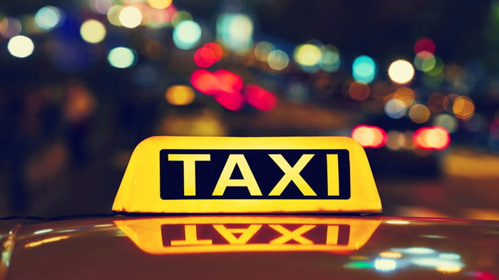 Сколько стоит такси в городе Саки?