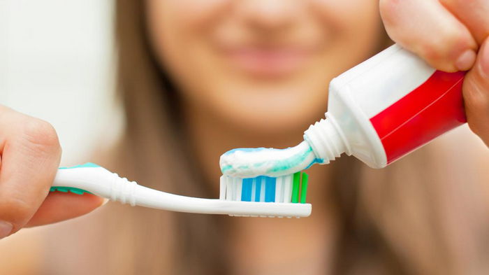 Как использовать зубную пасту не по назначению: 5 неожиданных вариантов