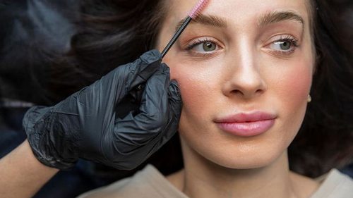 Какие ошибки в макияже вас сильно старят: эксперт по красоте поделилась лайфхаками