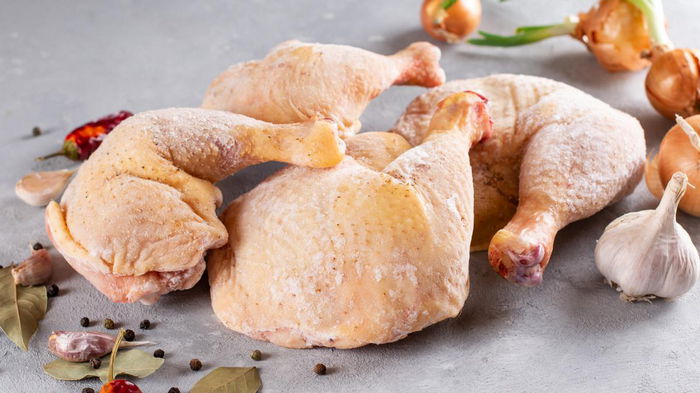 Как быстро разморозить курицу за 30 минут: Топ-3 способа