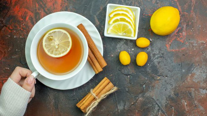 10 неожиданных побочных эффектов от чая с лимоном, о которых должен знать каждый