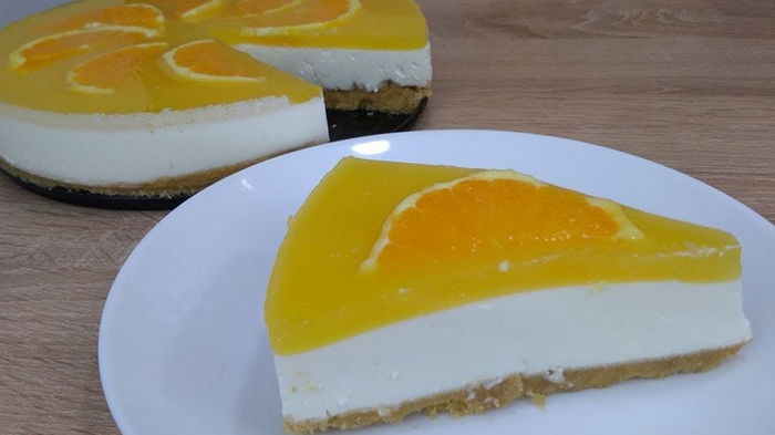 Идеальный десерт. Рецепт творожного чизкейка с апельсиновым желе без выпечки