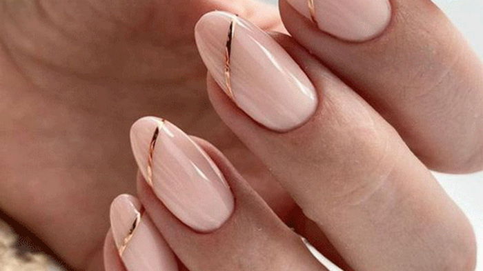 Забудьте об острых коготках: только эта форма ногтей сделает ваши руки женственными