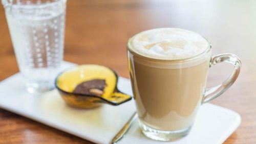 Нанесет вред здоровью: почему нельзя пить кофе с молоком
