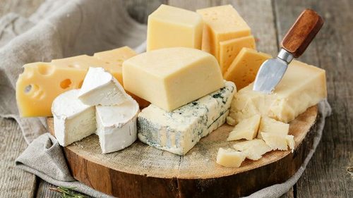 Кладезь кальция и белка. Назван самый полезный сыр для здоровья