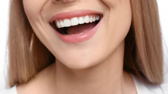 Как почистить зубы, улучшить состояние десен и избавиться от запаха изо рта: 5 простых советов