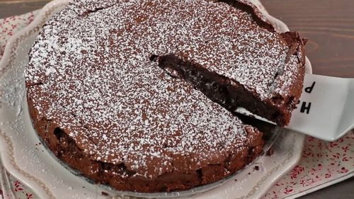 Особый рецепт торта из темного шоколада: без муки и дрожжей