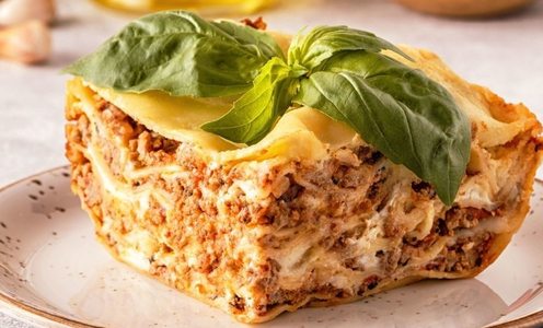 Пирог из лаваша с куриным фаршем, грибами и сыром: рецепт