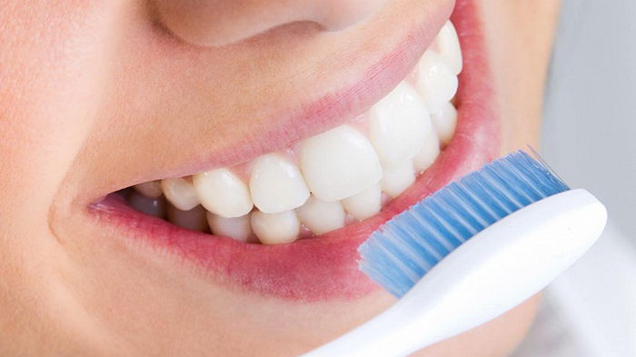 Стоматолог назвала четыре вещи, которые вы никогда не должны делать перед чисткой зубов