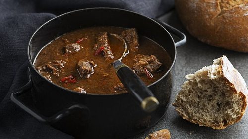 Настоящий венгерский гуляш: как приготовить вкусное блюдо из мяса...