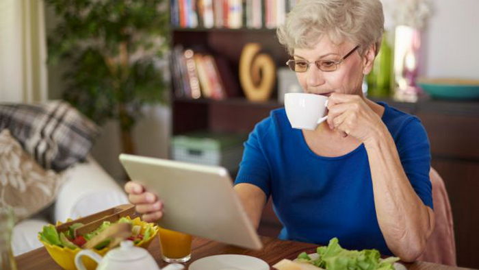 Названы пищевые привычки, которые помогут замедлить старение после 50 лет