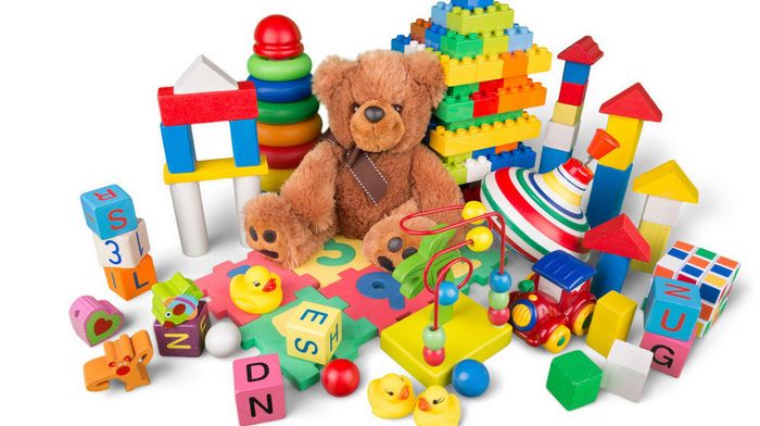 Як правильно вибирати іграшки для дитини?