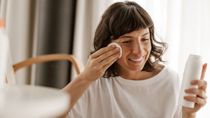 Минус 20 лет: эти 3 лайфхака помогут вам навсегда забыть о морщинах вокруг глаз