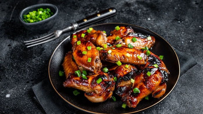 Блюдо китайской кухни: жареные куриные крылышки, которых вы еще не пробовали