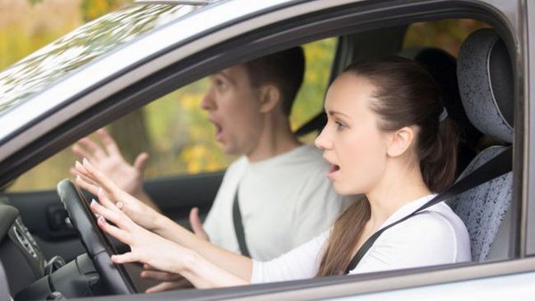 Это должны знать все водители: 10 правил, для избежания неприятностей на дороге