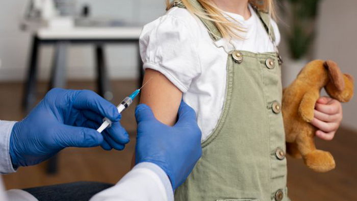 Это должны знать родители: 5 вещей, которые нельзя делать перед прививкой детей