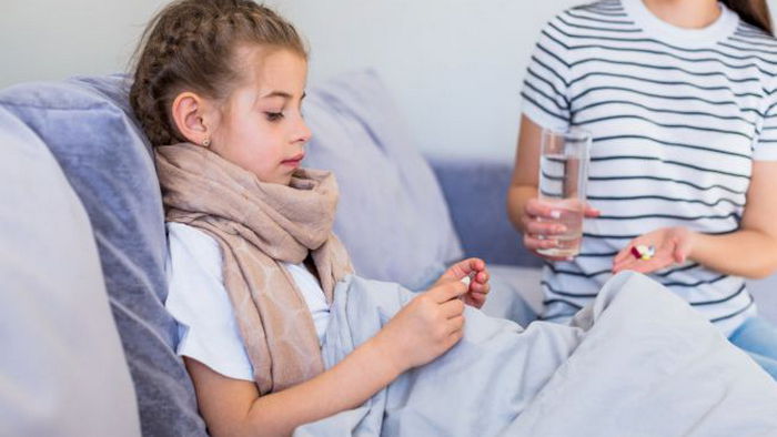 Часто путают с простудой: как защитить ребенка от распространенного заболевания