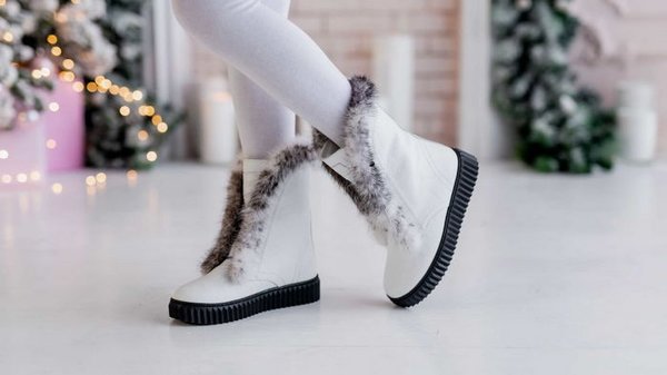 Чтобы ноги не мерзли: 5 проверенных способов утеплить зимнюю обув...