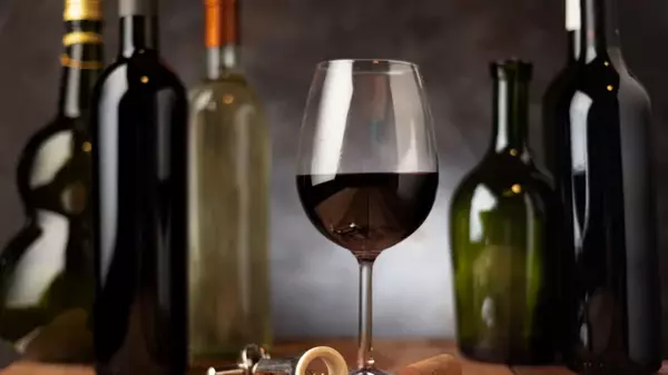 На кухне и в быту: как использовать выдохнувшееся вино