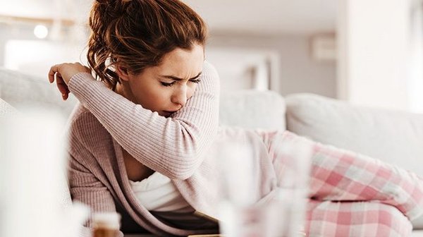 Сильный кашель у взрослых и детей: чего не стоит делать во время лечения?