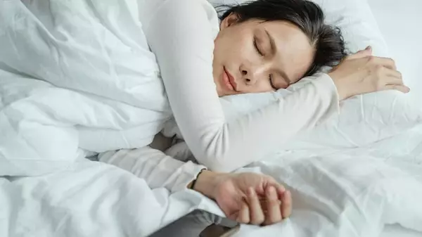 Какие позы для сна сокращают вашу жизнь: вы будете поражены