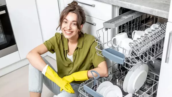 6 признаков того, что пришло время сменить посудомоечную машину