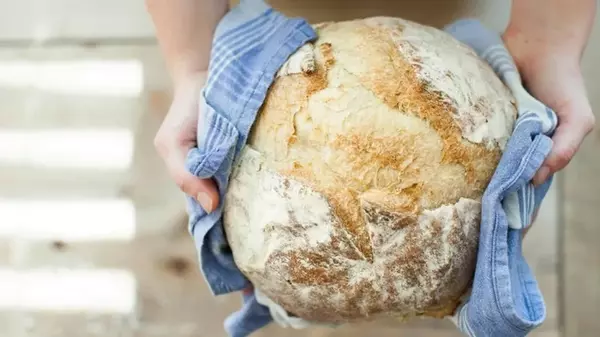 Несложный рецепт: вкуснейший домашний хлеб, который можно приготовить из простых ингредиентов