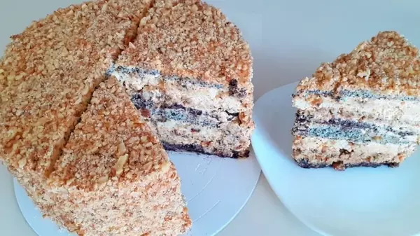 Домашний торт с маком и орехами: рецепт вкусного десерта