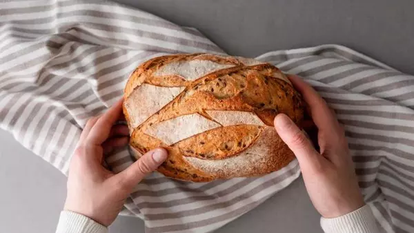 Домашний хлеб на Пасху без лишних хлопот: рецепт, который удивит даже маму